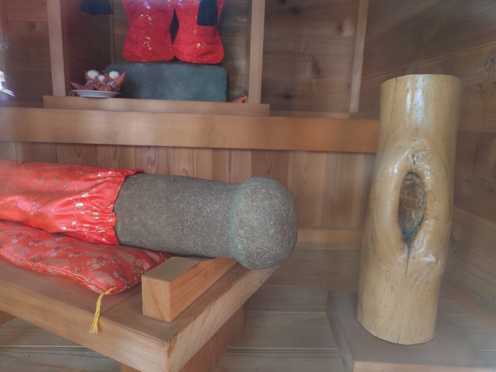 山梨石棒様 