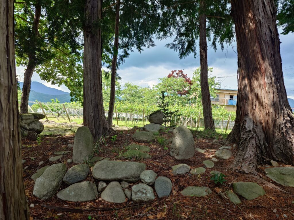 山梨陽根石